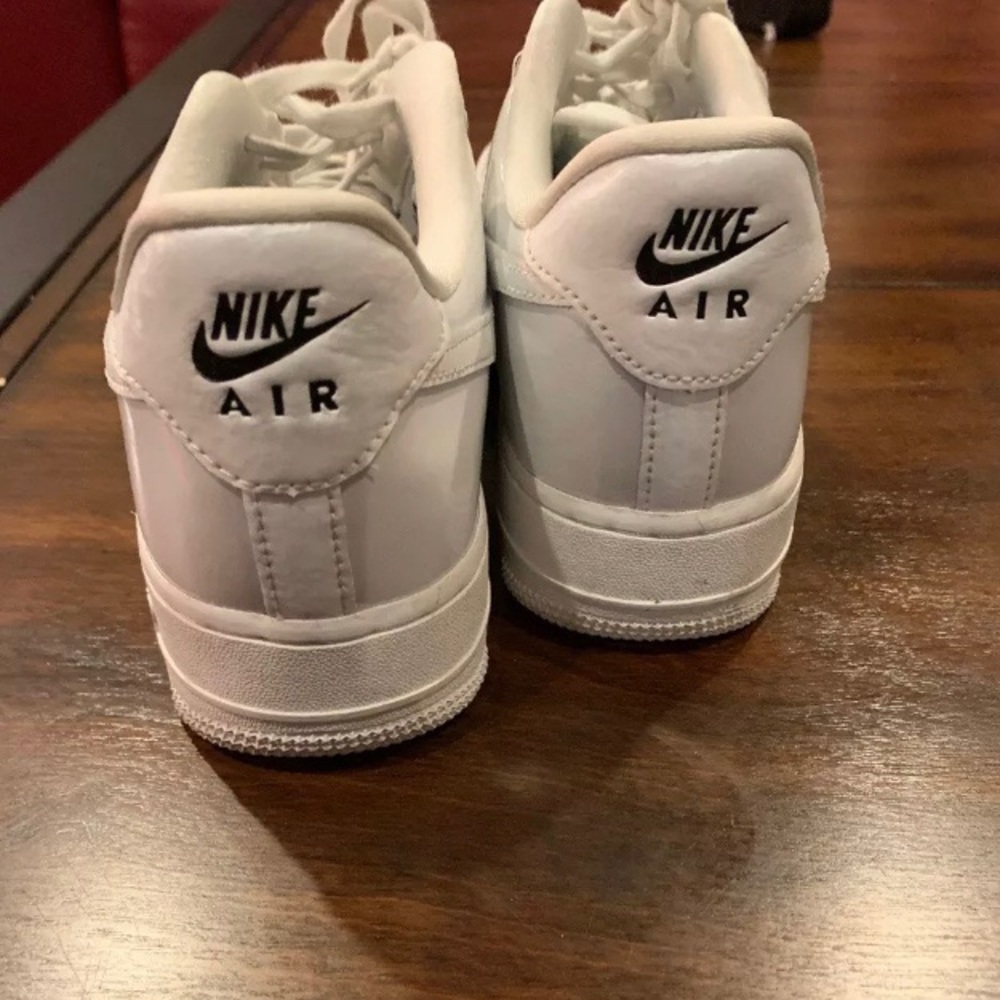 Women Nike Air Force 1 Size 8 Iridescent White